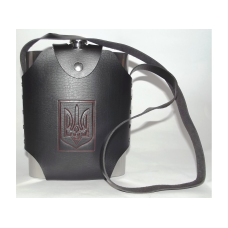 Фляга в сумці. Об“єм фляги: 1,5 л