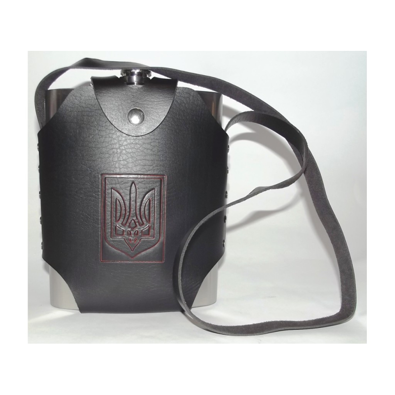 Фляга в сумці. Об“єм фляги: 1,5 л