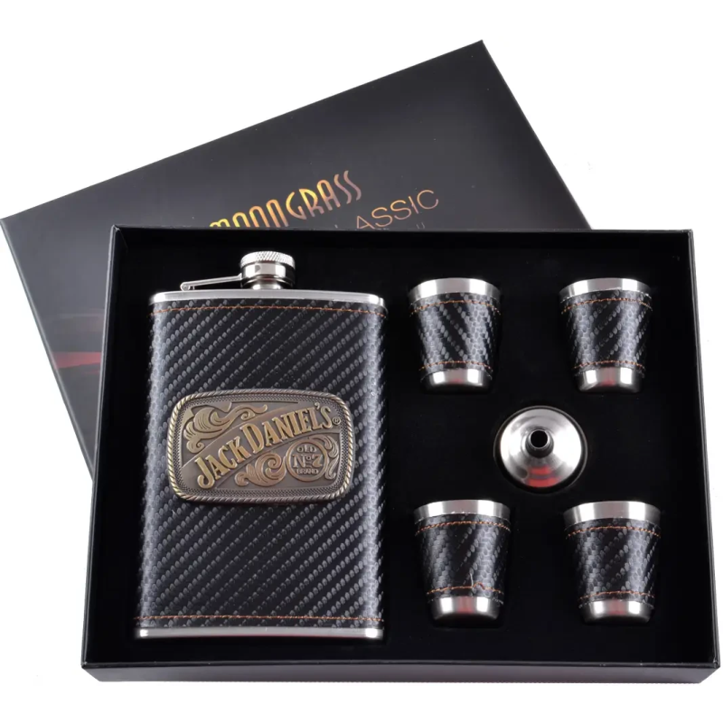 Подарунковий набір 6в1 “Jack Daniels“ - фляга з набійкою, 4 чарки, лійка, 256мл Подарунковий набір 6в1 “Jack Daniels“ - фляга з набійкою, 4 чарки, лійка, 256мл