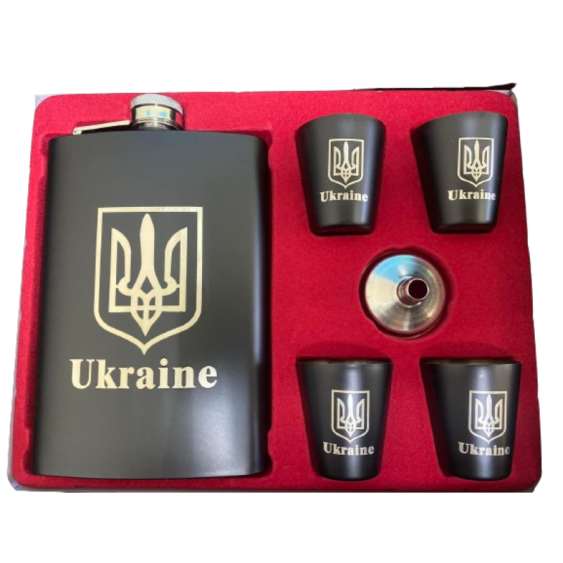 Набір: фляга + 4 стопки + лійка. Об“єм фляги: 240 мл Набір: фляга + 4 стопки + лійка. Об“єм фляги: 240 мл